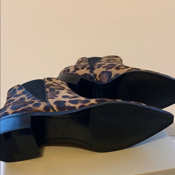 NWT MARC FISHER LTD YALELY CHELSEA ANKLE BOOTIES,LEOPARD CALFSKIN ,Size 6.5 - Picture 9 of 9